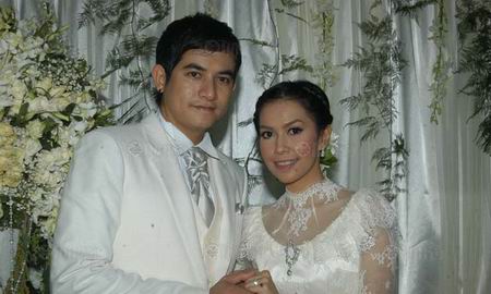 ยุ้ย ปัทมวรรณ โด่ง สิทธิพร นิยม