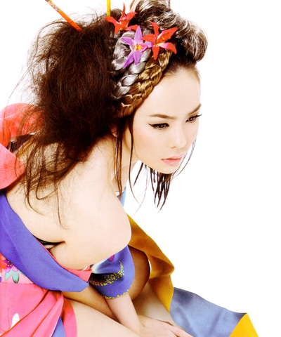 นุช นีรนาท วิคทอเรีย โคทส์