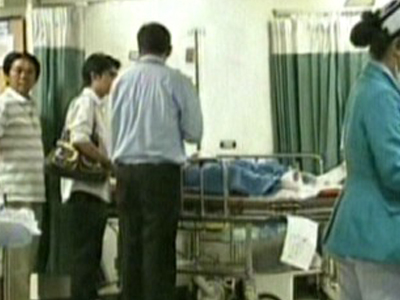 รถตู้ตกโทล์เวย์