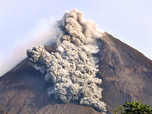 ภูเขาไฟ เมราปี