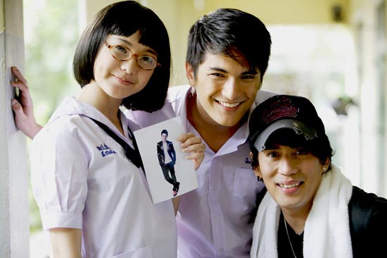 เบิร์ด ธงไชย MV เพลง อกมีไว้หัก เบิร์ด ธงไชย MV เพลง อกมีไว้หัก