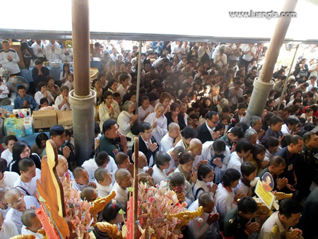 หลวงตามหาบัว