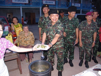 เขมรปะทะไทย เขมรปะทะไทย