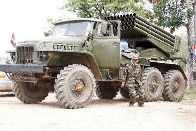 เขมรปะทะไทย เขมรปะทะไทย