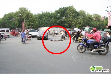 จีนสุดฮิต! แชะภาพแพลงกิ้ง ไทยก็เล่นด้วย จีนสุดฮิต! แชะภาพแพลงกิ้ง ไทยก็เล่นด้วย