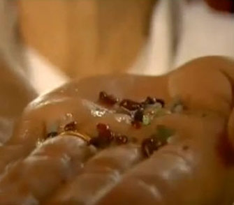 ท้าพิสูจน์! เสกน้ำมนต์เป็นพระธาตุ ในวู้ดดี้เกิดมาคุย