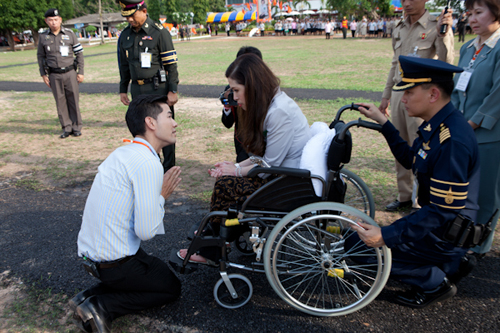 ตามเสด็จ เจ้าฟ้าหญิงจุฬาภรณ์ฯ ทรงงาน พอ.สว.ใน วู้ดดี้เกิดมาคุย