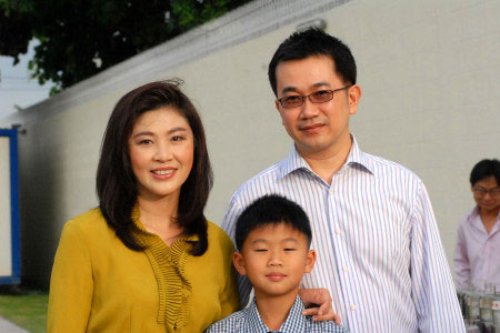 อนุสรณ์ อมรฉัตร สามียิ่งลักษณ์ ชินวัตร อนุสรณ์ อมรฉัตร สามียิ่งลักษณ์ ชินวัตร