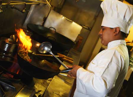 สุดยอดรายการอาหาร เชฟกระทะเหล็กไทยแลนด์