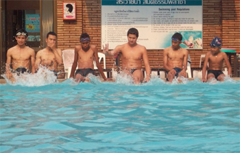 ครูพายุ