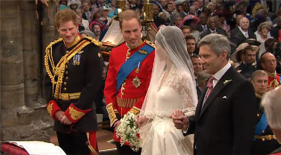 เกาะติด เจ้าชายวิลเลี่ยม แต่งงาน เคท มิดเดิลตัน
