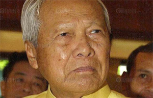 พล.อ.เปรม ติณสูลานนท์ พล.อ.เปรม ติณสูลานนท์