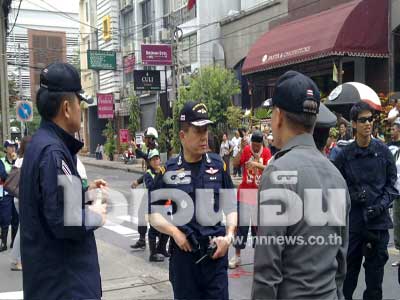 เสื้อแดง เทเลือด