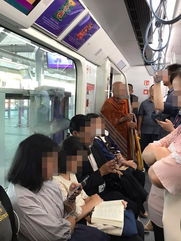 รถไฟฟ้าบีทีเอส รถไฟฟ้าบีทีเอส