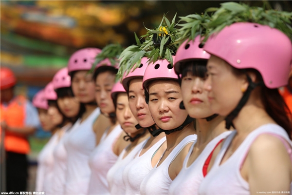 ไลฟ์การ์ดสาวจีนซ่อนกล้องติดตัว เอาผิดหนุ่มแกล้งจมน้ำเนียนแต๊ะอั๋ง ไลฟ์การ์ดสาวจีนซ่อนกล้องติดตัว เอาผิดหนุ่มแกล้งจมน้ำเนียนแต๊ะอั๋ง