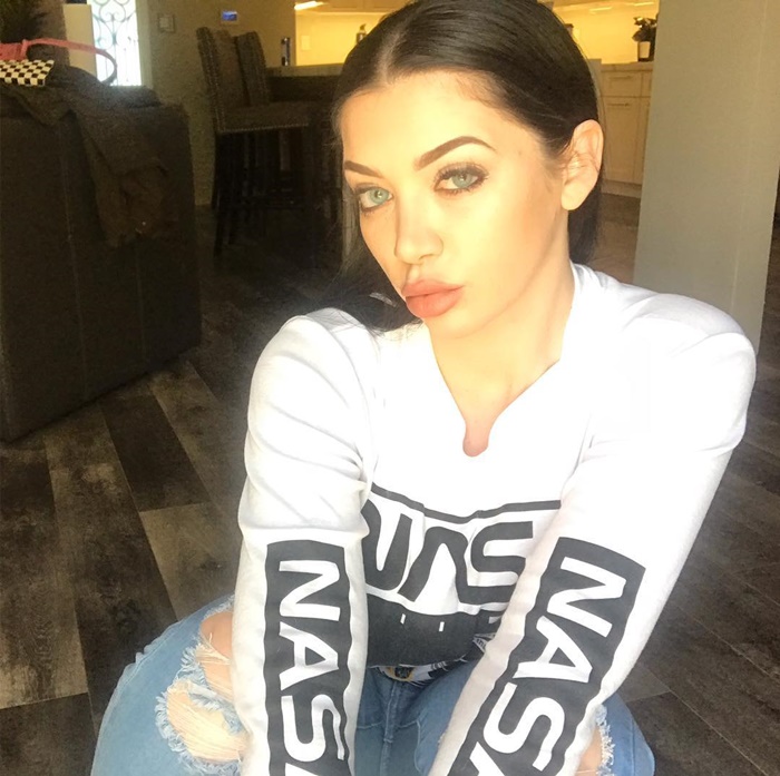 ไซด์ไลน์ไว้อาลัยเสี่ย ไซด์ไลน์ไว้อาลัยเสี่ย