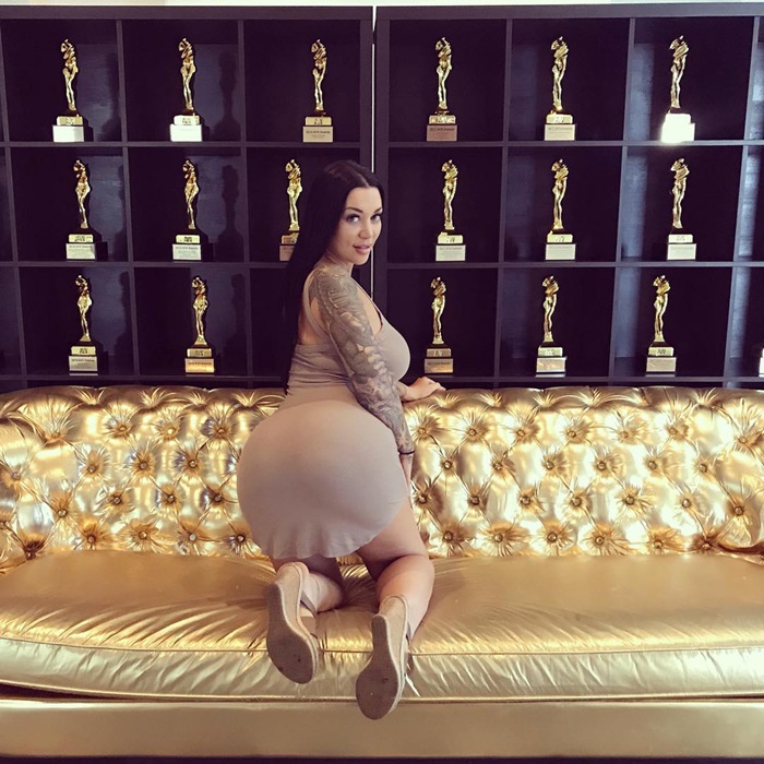 ไซด์ไลน์ไว้อาลัยเสี่ย ไซด์ไลน์ไว้อาลัยเสี่ย