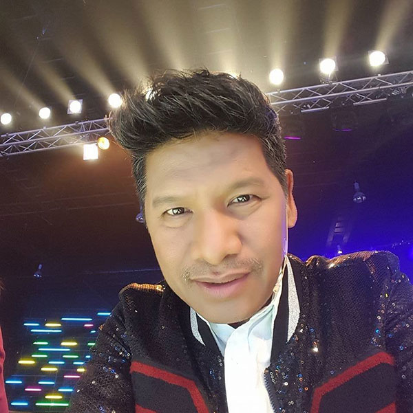 ครูเทียม ชิงช้าสวรรค์ ครูเทียม ชิงช้าสวรรค์