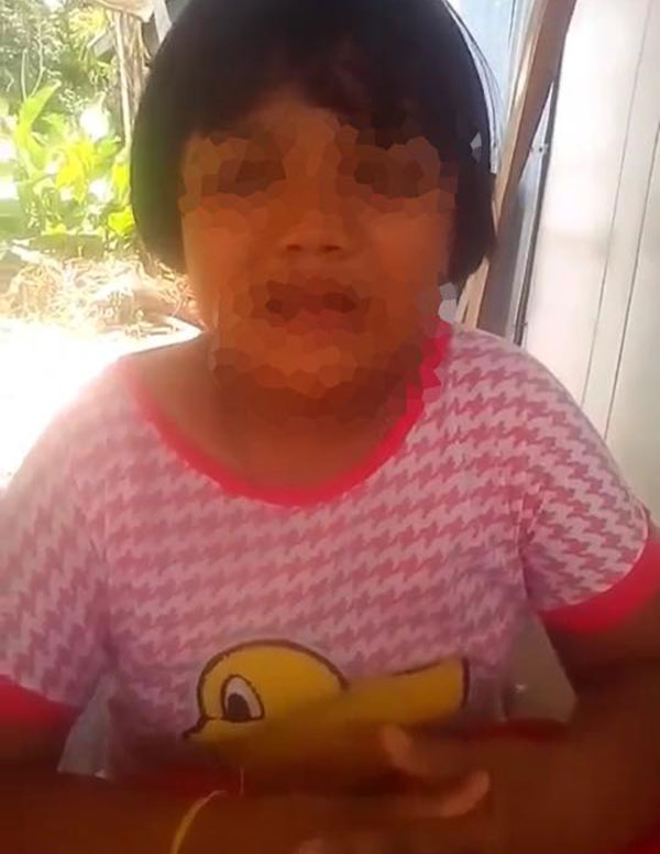 กะเทยตบเด็ก ป.4 กะเทยตบเด็ก ป.4