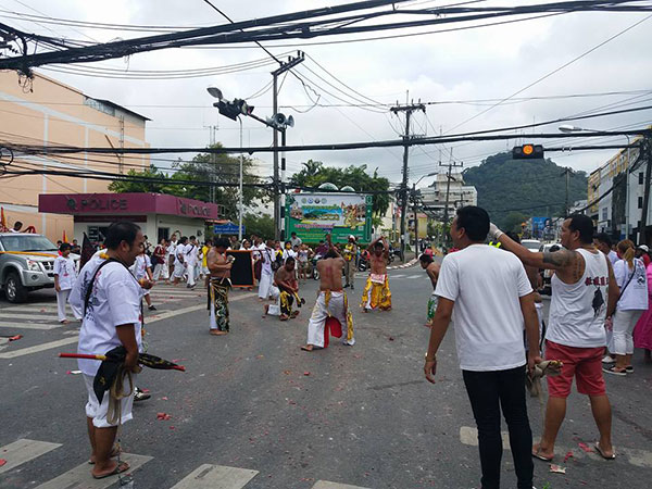 ม้าทรง ม้าทรง