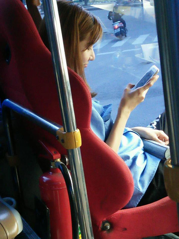 กระเป๋ารถเมล์สวย กระเป๋ารถเมล์สวย