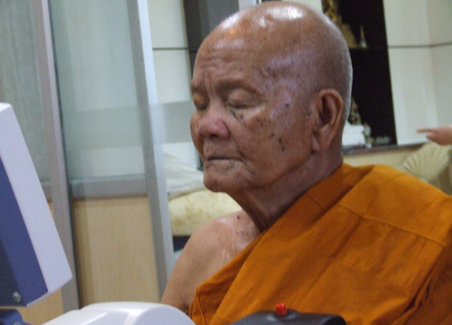 เปิดตำนานหลวงพ่อคูณ วัดบ้านไร่ วิถีเกจิผู้ยิ่งใหญ่แห่งภาคอีสาน เปิดตำนานหลวงพ่อคูณ วัดบ้านไร่ วิถีเกจิผู้ยิ่งใหญ่แห่งภาคอีสาน