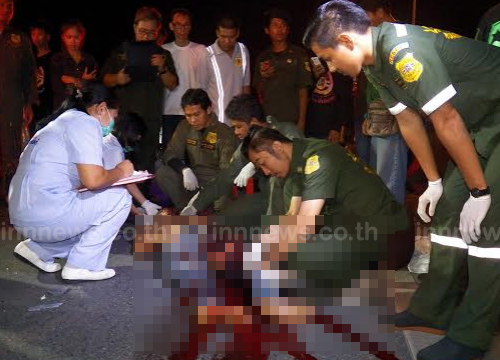 มอเตอร์ไซค์ซิ่งย้อนศรทางต่างระดับฟิวเจอร์ฯ ชนกระบะ ดับ 3 มอเตอร์ไซค์ซิ่งย้อนศรทางต่างระดับฟิวเจอร์ฯ ชนกระบะ ดับ 3