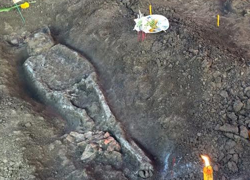รุดตรวจโครงกระดูกมนุษย์โบราณ อายุ 2,000 ปี ที่เพชรบูรณ์ รุดตรวจโครงกระดูกมนุษย์โบราณ อายุ 2,000 ปี ที่เพชรบูรณ์