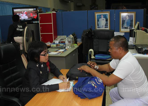 จับสึก หลวงพี่เมาเหล้า ขับรถชนดะ 2 แยกไฟแดง พังยับไป 8 คัน จับสึก หลวงพี่เมาเหล้า ขับรถชนดะ 2 แยกไฟแดง พังยับไป 8 คัน