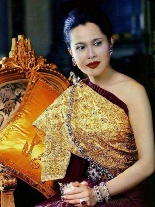 สมเด็จพระนางเจ้าสิริกิติ์ พระบรมราชินีนาถ สมเด็จพระนางเจ้าสิริกิติ์ พระบรมราชินีนาถ