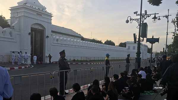 พิธีซ้อมย่อยริ้วขบวนพระบรมราชอิสริยยศ 15 ต.ค. 60 พิธีซ้อมย่อยริ้วขบวนพระบรมราชอิสริยยศ 15 ต.ค. 60