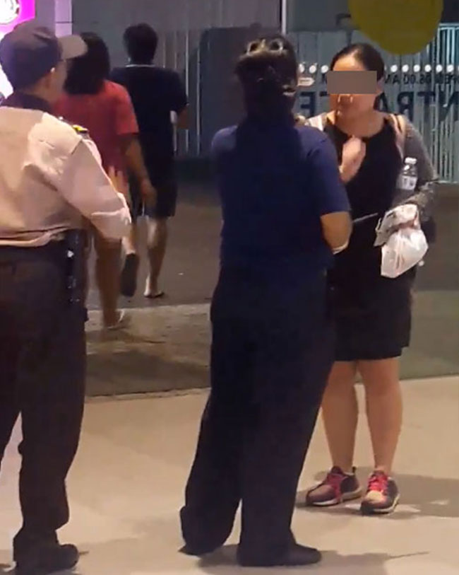 มนุษย์ป้าด่า รปภ. ห้าง มนุษย์ป้าด่า รปภ. ห้าง