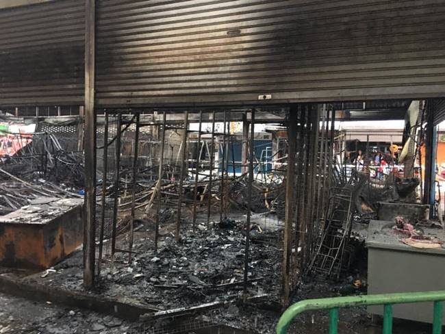 ไฟไหม้ประตูน้ำ ไฟไหม้ประตูน้ำ