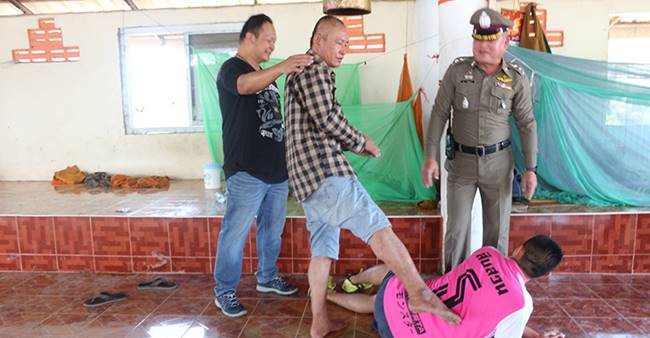 พระกระทืบพระ พระกระทืบพระ