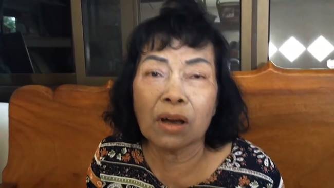 เล่นเกมตายคาโต๊ะคอม เล่นเกมตายคาโต๊ะคอม