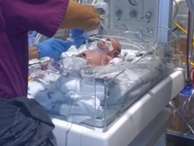 เด็กแรกเกิด เด็กแรกเกิด