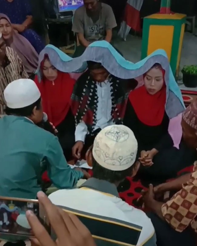 เจ้าบ่าวมีเจ้าสาว 2 คน เจ้าบ่าวมีเจ้าสาว 2 คน