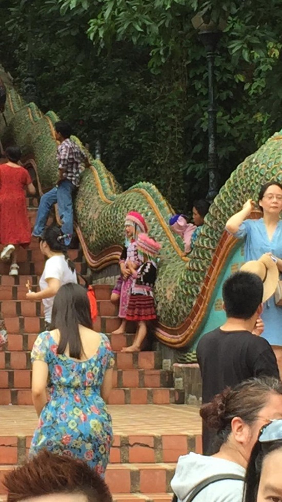 เด็กดอยขโมยของ เด็กดอยขโมยของ