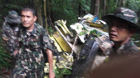 ทีมลำเลียงศพลั่น แม้จะลำบาก ก็ต้องพาทหารกล้าทั้ง 3 นายกลับบ้านให้ได้ ทีมลำเลียงศพลั่น แม้จะลำบาก ก็ต้องพาทหารกล้าทั้ง 3 นายกลับบ้านให้ได้