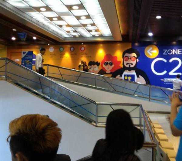 ระทึก ! เกิดเหตุชายคลั่งจี้ตัวประกัน ในงานสัปดาห์หนังสือ ครั้งที่ 21 ศูนย์ประชุมสิริกิต์ ระทึก ! เกิดเหตุชายคลั่งจี้ตัวประกัน ในงานสัปดาห์หนังสือ ครั้งที่ 21 ศูนย์ประชุมสิริกิต์