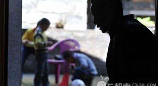 ตำรวจจับชายพิการขา ซื้อ ตำรวจจับชายพิการขา ซื้อ