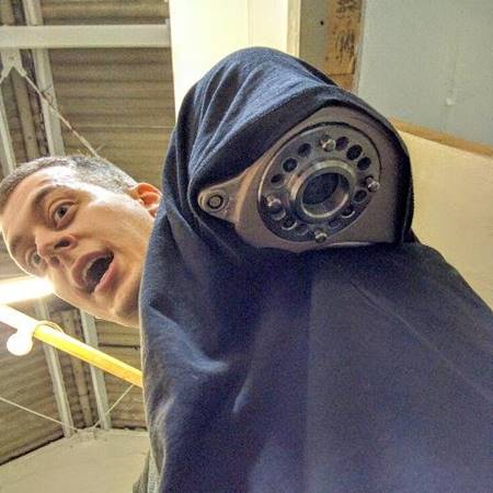 หนุ่มพิการเฮ ได้แขนเทียมสุดล้ำ ชาร์จมือถือ-ฉายไฟ-เป็นโดรนได้ด้วย !! หนุ่มพิการเฮ ได้แขนเทียมสุดล้ำ ชาร์จมือถือ-ฉายไฟ-เป็นโดรนได้ด้วย !!