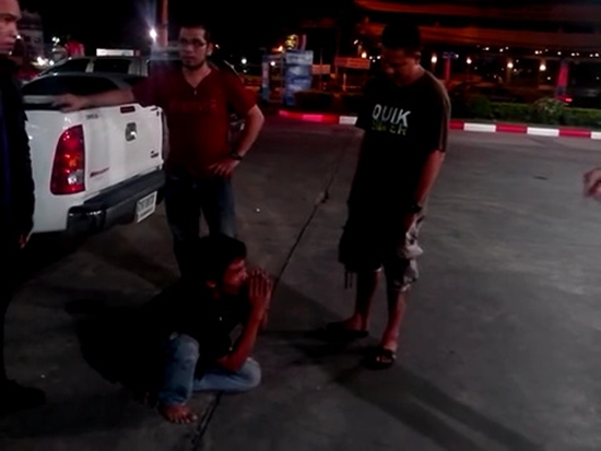 หนุ่มหื่นข่มขืนนักศึกษา หนุ่มหื่นข่มขืนนักศึกษา