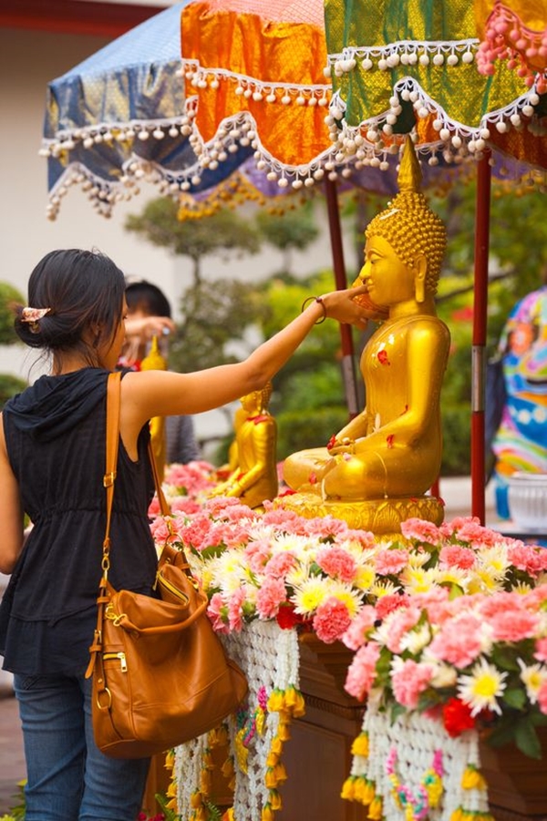 วันสงกรานต์ วันสงกรานต์