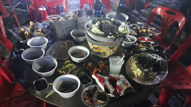 เลี้ยงโต๊ะจีนผี The Shock เลี้ยงโต๊ะจีนผี The Shock