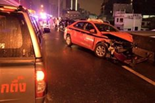 อุบัติเหตุบนท้องถนน อุบัติเหตุบนท้องถนน