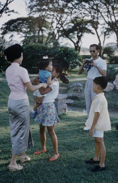 ในหลวง ร.9 และพระบรมวงศานุวงศ์ ในหลวง ร.9 และพระบรมวงศานุวงศ์