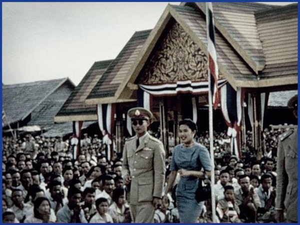 พระบาทสมเด็จพระเจ้าอยู่หัว พระบาทสมเด็จพระเจ้าอยู่หัว