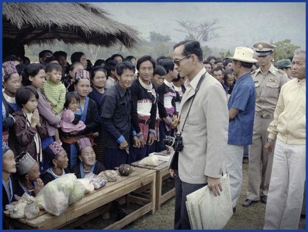 พระบาทสมเด็จพระเจ้าอยู่หัว พระบาทสมเด็จพระเจ้าอยู่หัว