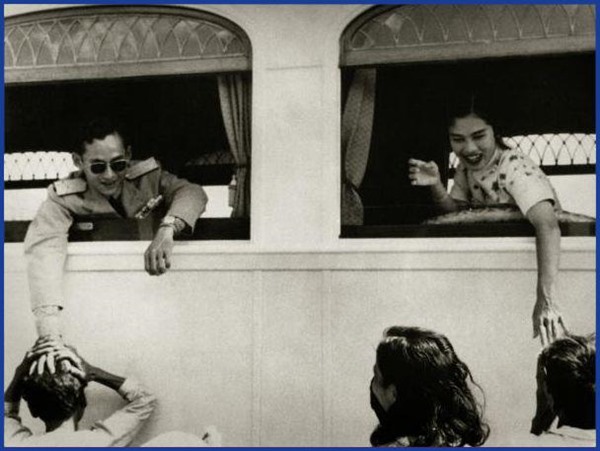 พระบาทสมเด็จพระเจ้าอยู่หัว พระบาทสมเด็จพระเจ้าอยู่หัว